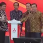 Presiden Joko Widodo meresmikan pabrik baru Mitsubishi di Bekasi. (Rio/Liputan6.com)