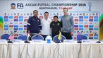 Perwakilan pelatih yang ditergabung dalam Grup B ASEAN Futsal Championship 2026 yakni, Australia, Malaysia, dan Brunei Darussalam, melakukan konferensi pers menjelang laga perdana di Nonthaburi, Thailand pada Minggu (5/4/2026). (Dok. Federasi Futsal Indonesia)