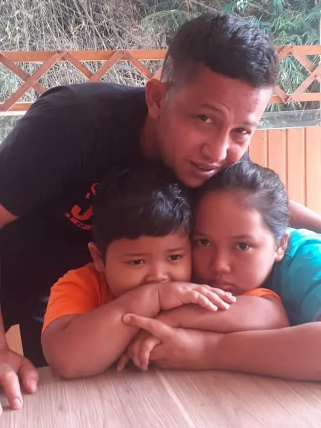 Suami dan kedua anak Ninuk/dok. SYAHRUL RAHMADI