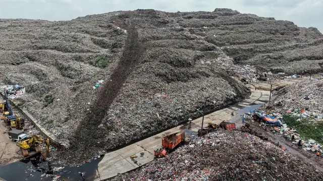 Longsor 3 Kali dalam 4 Bulan, TPST Bantargebang Krisis Pengelolaan Sampah