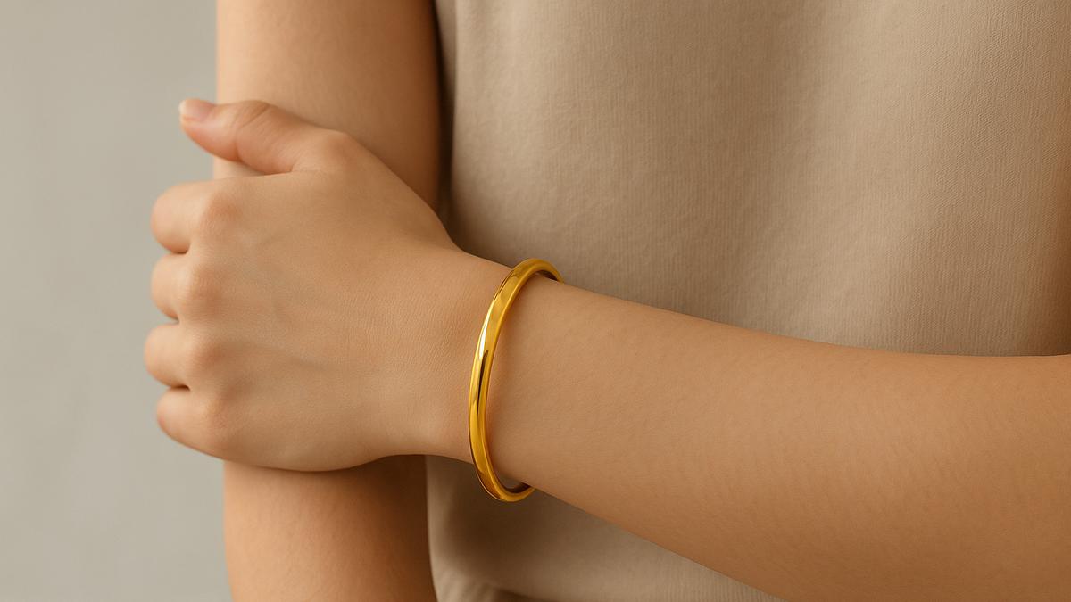 8 Tren Model Gelang Hollow Emas 24K 5 Gram yang Ringan dan Mewah, Inspirasi untuk Tampil Stylish