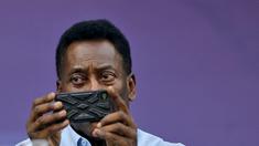 Pele yang terlahir dengan nama  Edson Arantes do Nascimento pada tanggal 23 October 1940 baru saja merayakan HUT-nya yang ke-75 tahun. Ia adalah legenda sepak bola Brasil sepanjang masa.