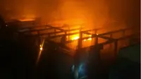 Kerugian akibat kebakaran Pasar Leles Garut mencapai miliaran (Liputan6.com/Jayadi Supriadin)