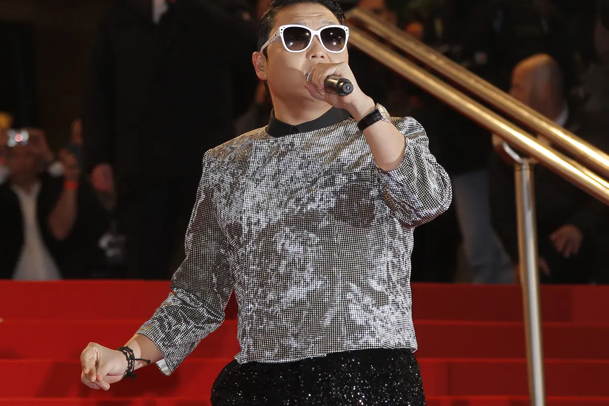 [Bintang] Psy