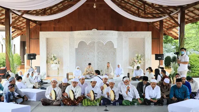 6 Momen Syukuran 4 Bulanan Kehamilan Siti Badriah, Berlangsung Khidmat