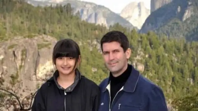 Potret Kedekatan Stephanie Poetri dan Ayahnya/via kapanlagi.com