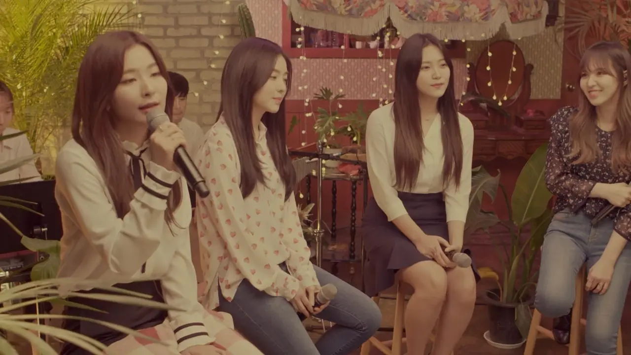 [Bintang] Aksi Keren Red Velvet Bawakan Would U Versi Akustik