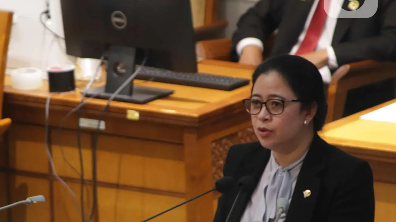 Rapat Paripurna Masa Sidang IV DPR