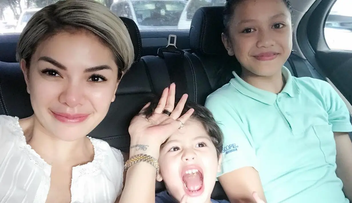 (Instagram/nikitamirzanimawardi_1)