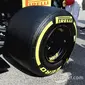 Ferrari akan menjadi tim balap Formula1 pertama yang menjajal ban Pirelli yang dirancang untuk musim depan.