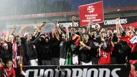 Persipura juara TSC 2016: Arema Cronus tak bisa lagi mengejar perolehan poin Persipura Jayapura yang sudah mengoleksi 68 poin. (Istimewa)