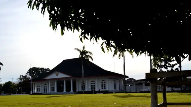 Yuk, Menghirup Udara Pagi Sambil Jelajah Situs Peninggalan Koloni