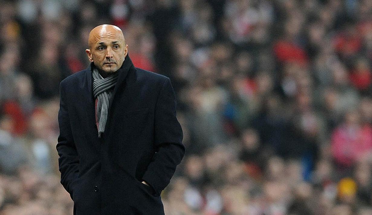 AS Roma saat ini tertahan di peringkat kelima klasemen sementara dengan koleksi 34 poin, tertinggal tujuh poin dari Napoli yang kukuh di puncak dengan perolehan 41 poin. (AFP/Alberto Piozzoli)