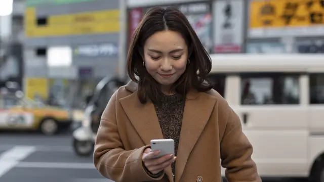 wanita juli dicintai