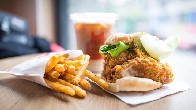 960+ Gambar Kursi Makan Kfc HD Terbaik