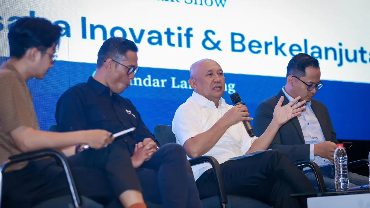 Menteri Koperasi dan UKM Teten Masduki menginginkan usaha kecil menengah masuk dalam rantai industri nasional. Tujuannya, agar terlibat lebih luas dan akhirnya naik kelas.
