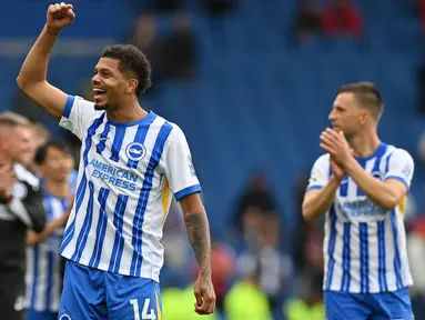 Brighton and Hove Albion menjadi klub yang super aktif menyambut musim 2024/2025. Tercatat mereka mendatangkan total 7 pemain untuk memperkuat skuad utama mereka di Premier League musim ini. Empat pemain di antaranya bahkan masuk dalam daftar 5 pembelian termahal Brighton sepanjang sejarah klub. Berikut daftar kelima pemain yang menjadi pembelian termahal Brighton. (AFP/Glyn Kirk)