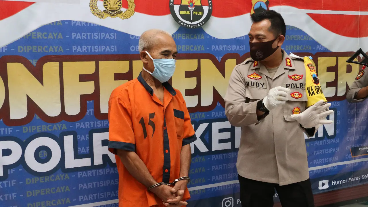 Polisi menangkap kakek yang mencabuli gadis di bawah umur. (Foto: Liputan6.com/Humas Polres Kebumen)