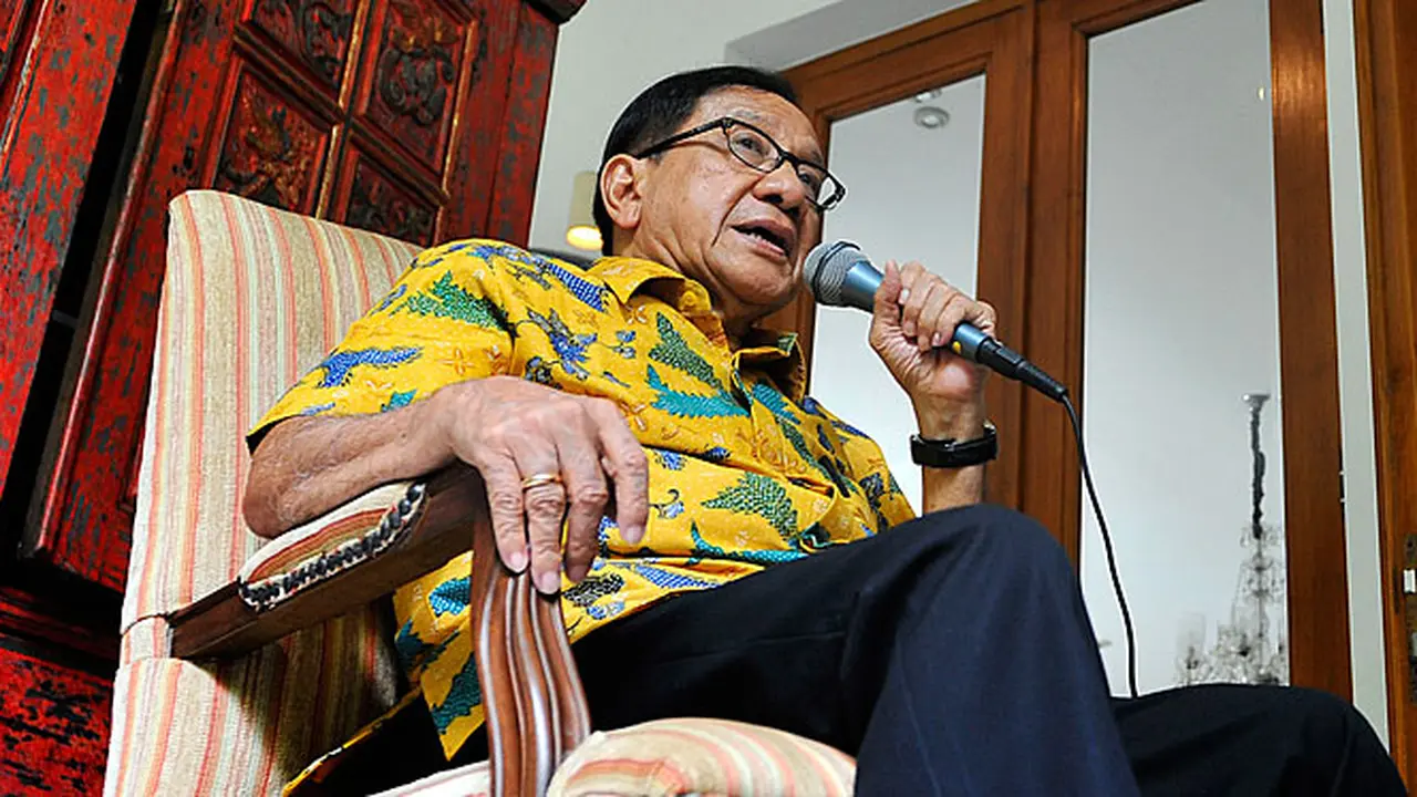 (Lip6siang) Akbar Tanjung