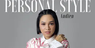 Andien selalu berbusana yang fashionable dan memiliki statement. Gaya busananya ini kerap menjadi trend dan menginspirasi banyak orang.