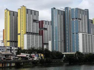 Suasana tempat karantina pasien COVID-19 Wisma Atlet, Jakarta, Kamis (3/3/2022). Hingga dua tahun berselang, pada 2 Maret 2022, pemerintah mencatat ada 5.630.096 kasus positif COVID-19 di Indonesia sejak pengumuman kasus pertama. (Liputan6.com/Johan Tallo)