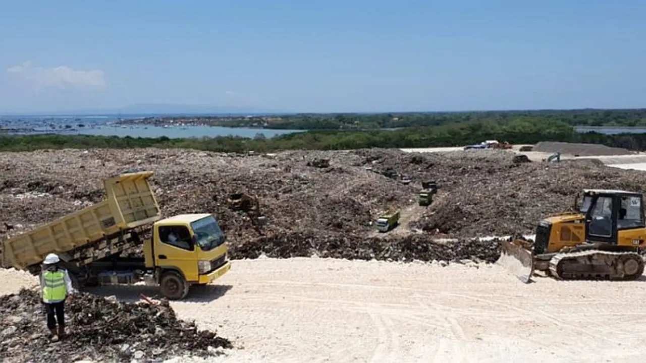 Revitalisasi Tempat Pemrosesan Akhir (TPA) Regional Sarbagita Suwung di Kelurahan Pedungan, Kabupaten Denpasar Selatan, Bali. (Dok Kementerian PUPR)