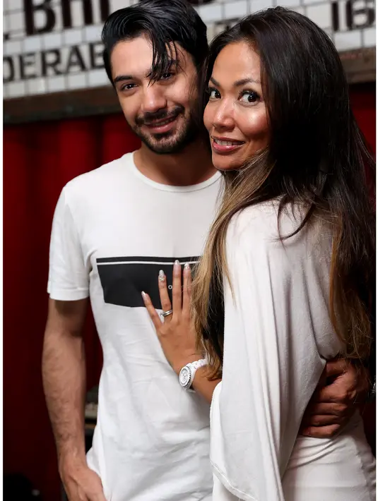 Melalui single ‘Adam dan Hawa’ ini Shanty berharap kembalinya ia ke ranah musik yang sudah lama ia tinggalkan bisa masih diterima masyarakat secara luas. (Andy Masela/Bintang.com)