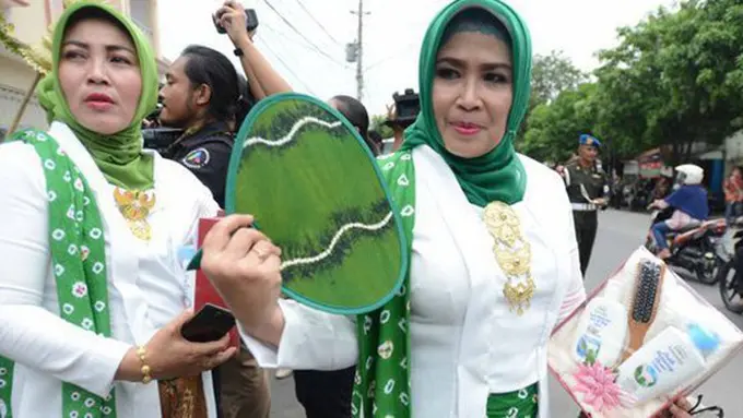 Souvenir siraman Kahiyang-Bobby./Copyright KapanLagi.com/Bayu Herdianto