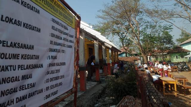 Hari Pertama Masuk Sekolah