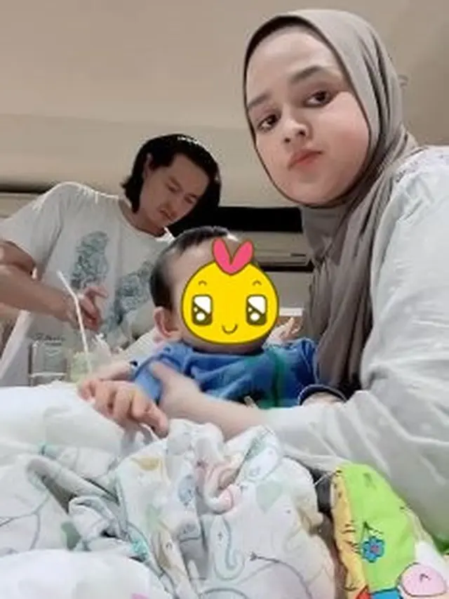 Dirawat di Rumah Sakit, Ini 6 Potret Kondisi Terbaru Cut Meyriska