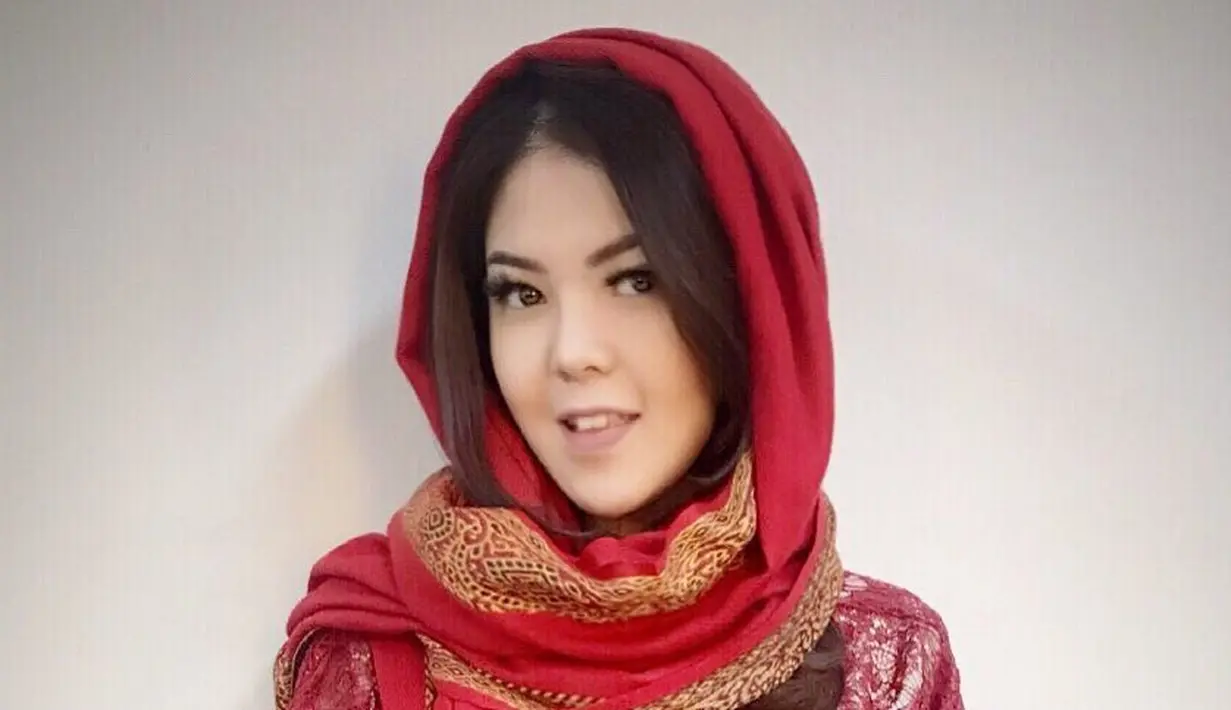 (Instagram/tinatoon101)