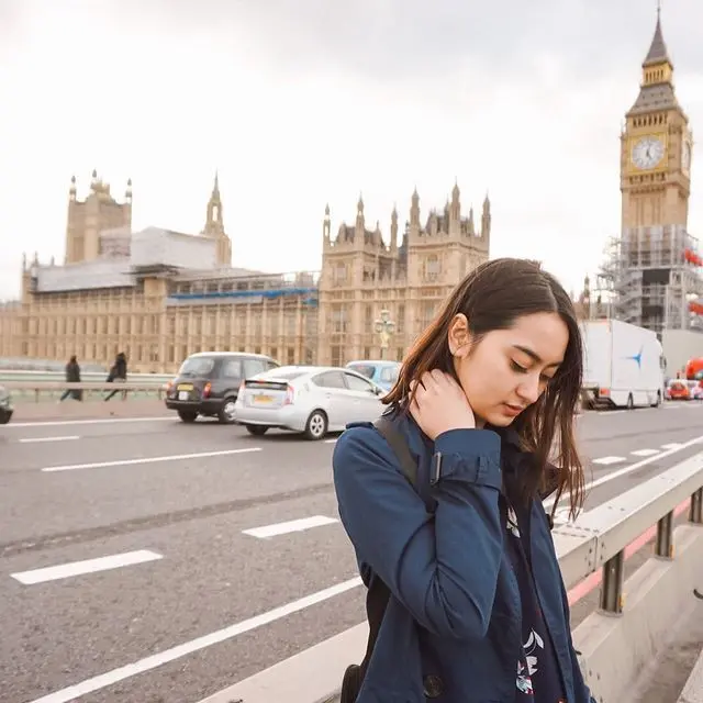 7 Gaya Kasual Memes Prameswari, Wanita yang Dikabarkan Dekat Dengan Billy Syahputra