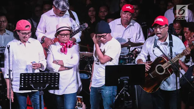Aksi Elek Yo Band Ngamen Galang Dana untuk Korban Gempa Lombok
