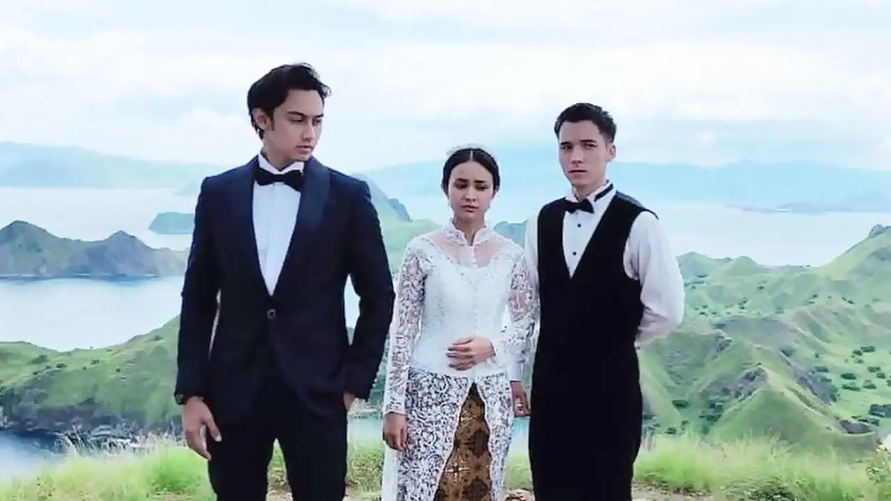 7 Kebersamaan Pemain Sinetron Badai Pasti Berlalu yang Syuting di Labuan Bajo