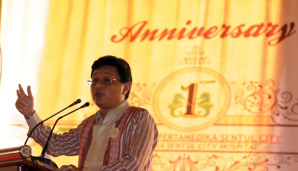 Presiden Direktur Rumah Sakit Pertamedika Sentul City (RSPSC), dr Dani memberikan sambutan saat perayaan hari jadi RSPSC ke-1, Sentul, Selasa (28/10/2014). (Liputan6.com/Helmi Fithriansyah)