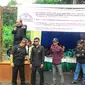 Truk sampah Bogor menuju Tempat Pembuangan Akhir (TPA) Galuga diadang selama 1 pekan oleh LSM Komite Reformasi dan Keadilan (Korek).