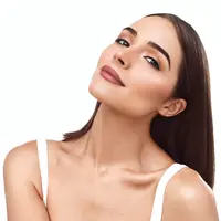 Tren makeup Olivia Culpo. (Foto: Dok. Lakme)