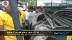 Pria tersebut nekat menikam mantan istri lantaran tidak terima diceraikan oleh sang mantan istri.