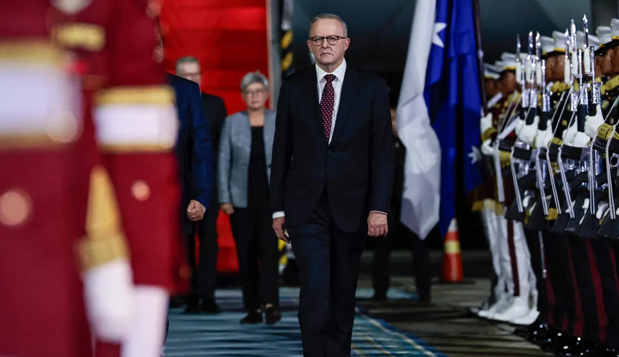 Rencananya, Perdana Menteri Australia Anthony Albanese akan bertemu Presiden Republik Indonesia Prabowo Subianto di Istana Negara, Kamis (15/5/2025). (YASUYOSHI CHIBA/AFP)