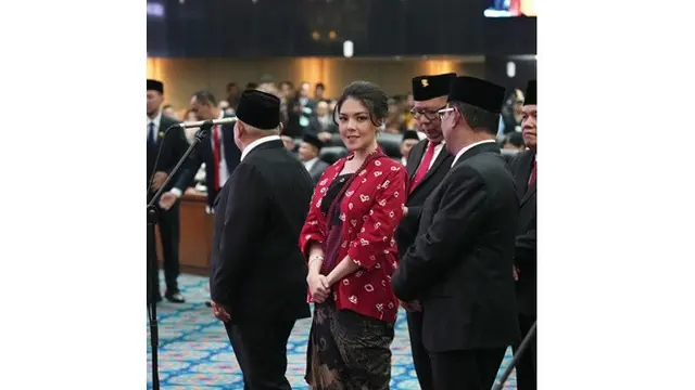 5 Artis Dilantik Jadi Anggota DPRD DKI Jakarta 2024-2029, Tina Toon Terpilih Lagi
