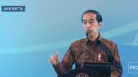 Presiden Jokowi di acara Sarasehan 100 Ekonom Indonesia "Normalisasi Kebijakan Menuju Pemulihan Ekonomi Indonesia". Presiden Joko Widodo (Jokowi) mengaku tak menyesal saat memutuskan untuk tidak melakukan lockdown pada saat awal Covid-19 menghampiri di Indonesia.