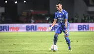 Pemain Persib Bandung, Kakang Rudianto pada laga lanjutan pekan ke-3 BRI Liga 1 2023/2024 antara Persib Bandung melawan Dewa United FC di Stadion Gelora Bandung Lautan Api (GBLA), Bandung, Jumat (14/07/2023). (Bola.com/Bagaskara Lazuardi)