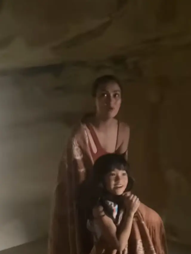 Atiqah Hasiholan liburan di Sumba (Instagram/atiqahhasiholan)