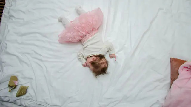 3. Hindari Stimulasi Berlebihan Sebelum Tidur