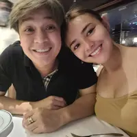 Hubungan Billy Syahputra dan Amanda Manopo kian menarik perhatian publik. Pasalnya mereka semakin terlihat harmonis dan saling mendukung. (Instagram/bilsky16)