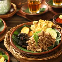 Ilustrasi nasi megono./Copyright shutterstock.com/g/AriyaniTedjo