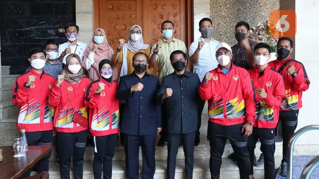 Atlet Anggar PON XX Papua temui Wali Kota Makassar (Liputan6.com/Fauzan)
