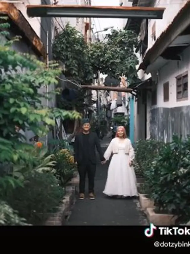 Viral dan Bikin Salut, Ini 6 Potret Prewedding di Gang Sempit dan Padat Penduduk