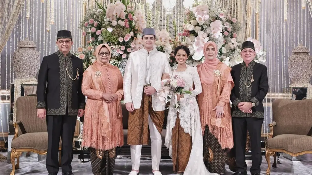 Putri sulung Gubernur Anies Baswedan telah resmi menikah dengan Ali Saleh Alhuraiby pada Jumat, (29/7/2022) pagi.