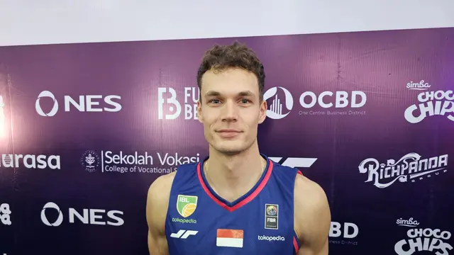 Pemain Heritage RANS Simba Bogor Devon van Oostrum